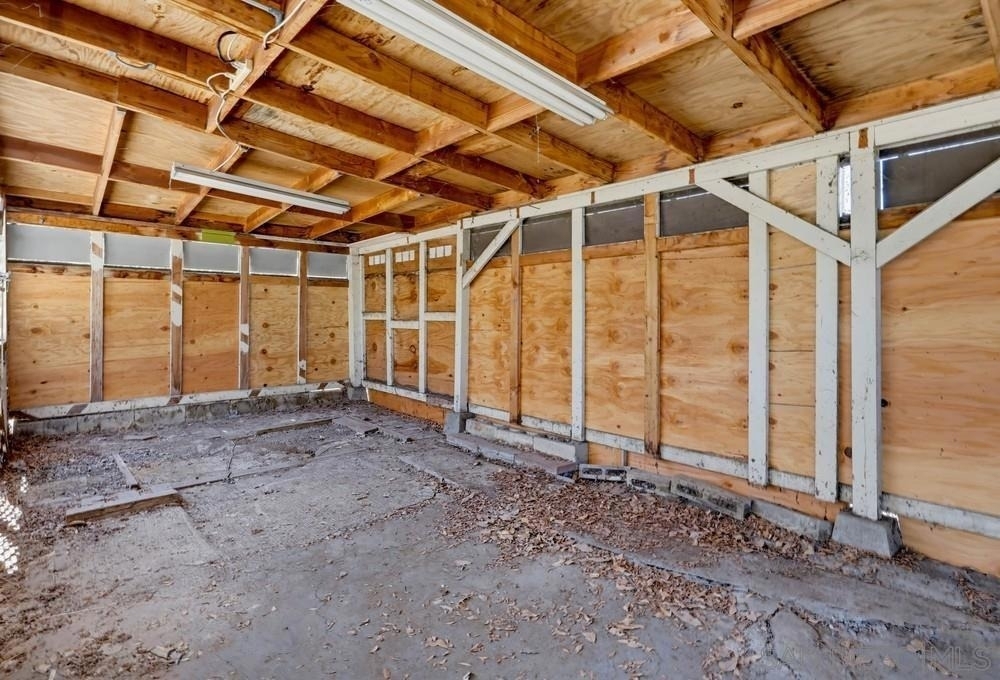2805 Massachusetts Ave. - Photo 27