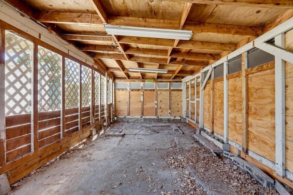 2805 Massachusetts Ave. - Photo 28