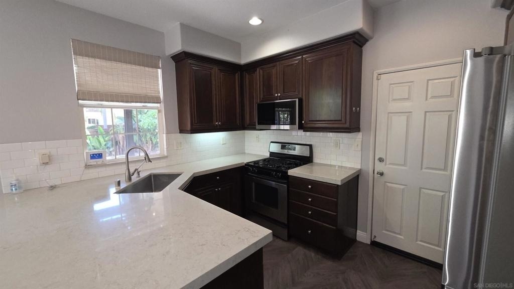 907 Mira Lago Way - Photo 3