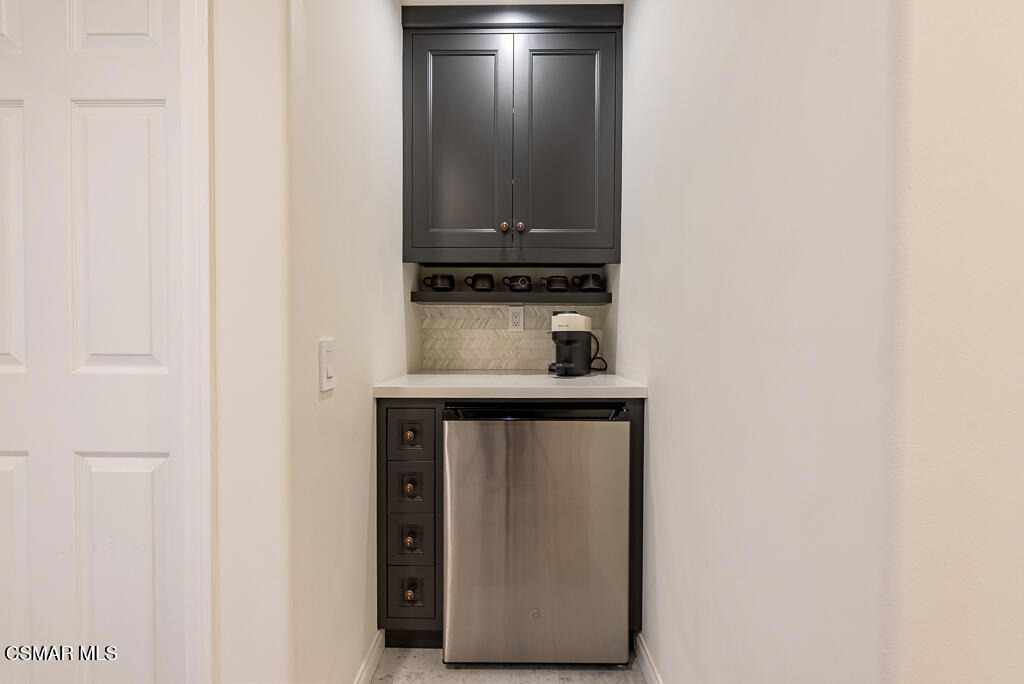 2491 Swanfield Court - Photo 44