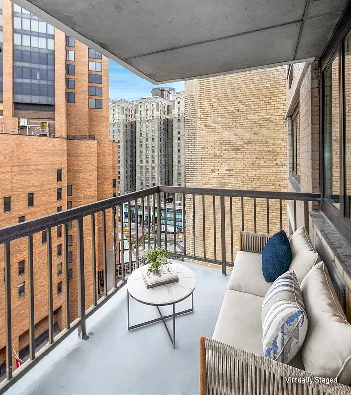 East 34th Street - Photo 3