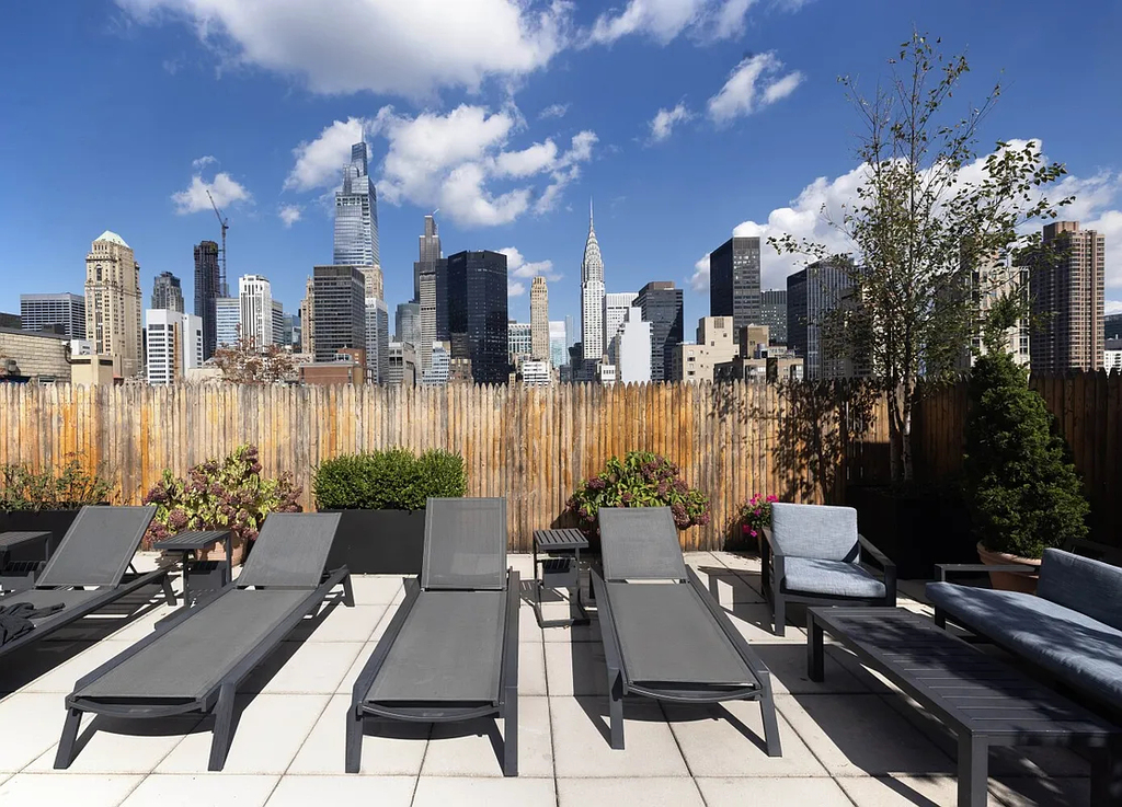 East 34th Street - Photo 5