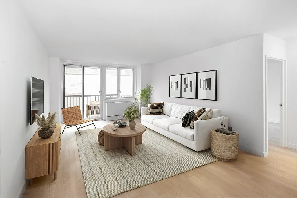 East 34th Street - Photo 0