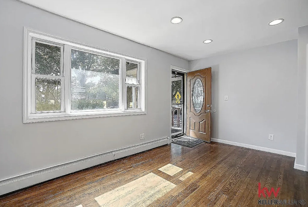 Lakeview Boulevard East - Photo 1
