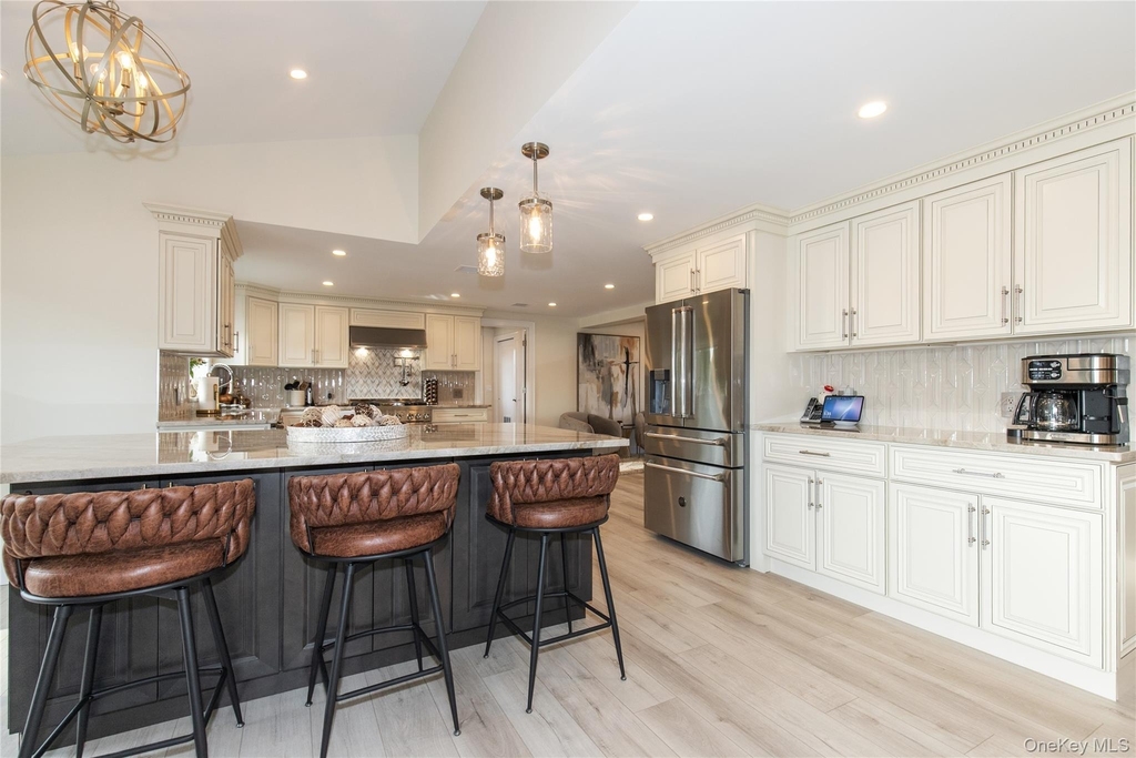 60 Alhambra Road - Photo 14
