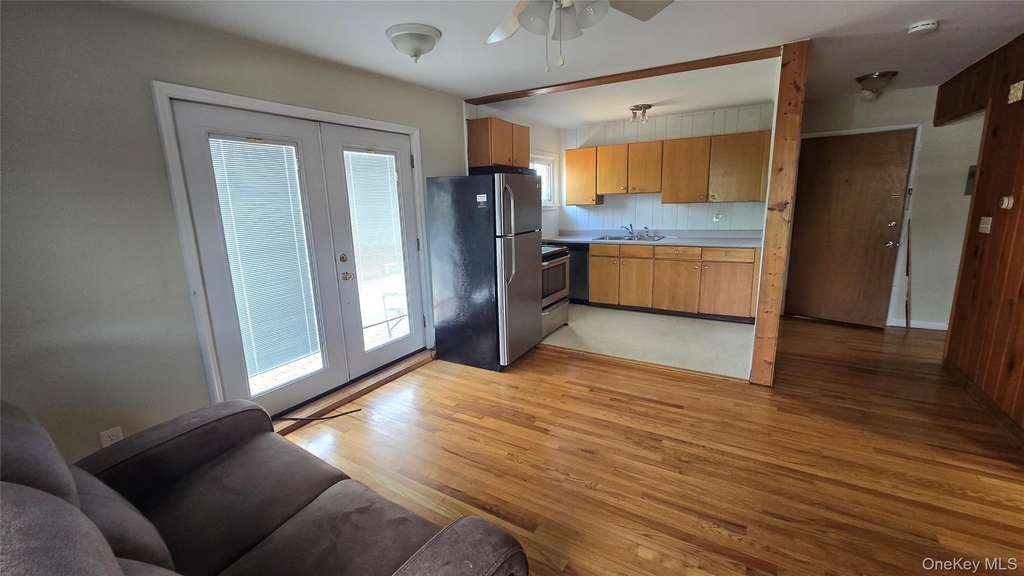 511 Haight Avenue - Photo 2
