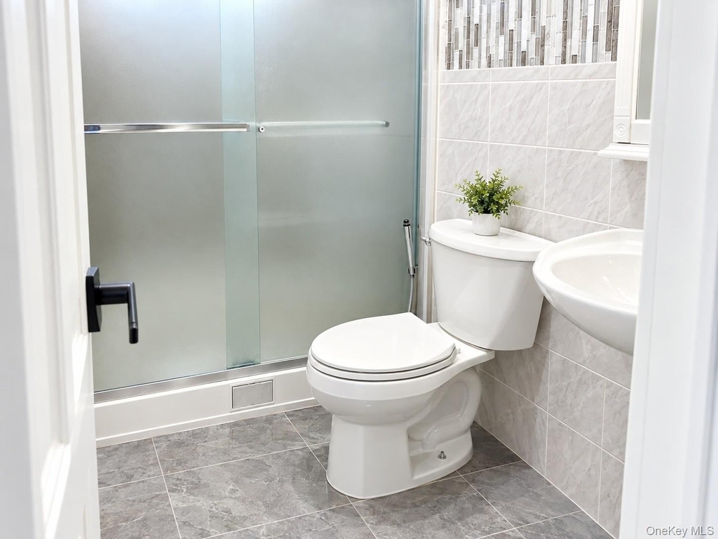 9513 107th Street - Photo 1