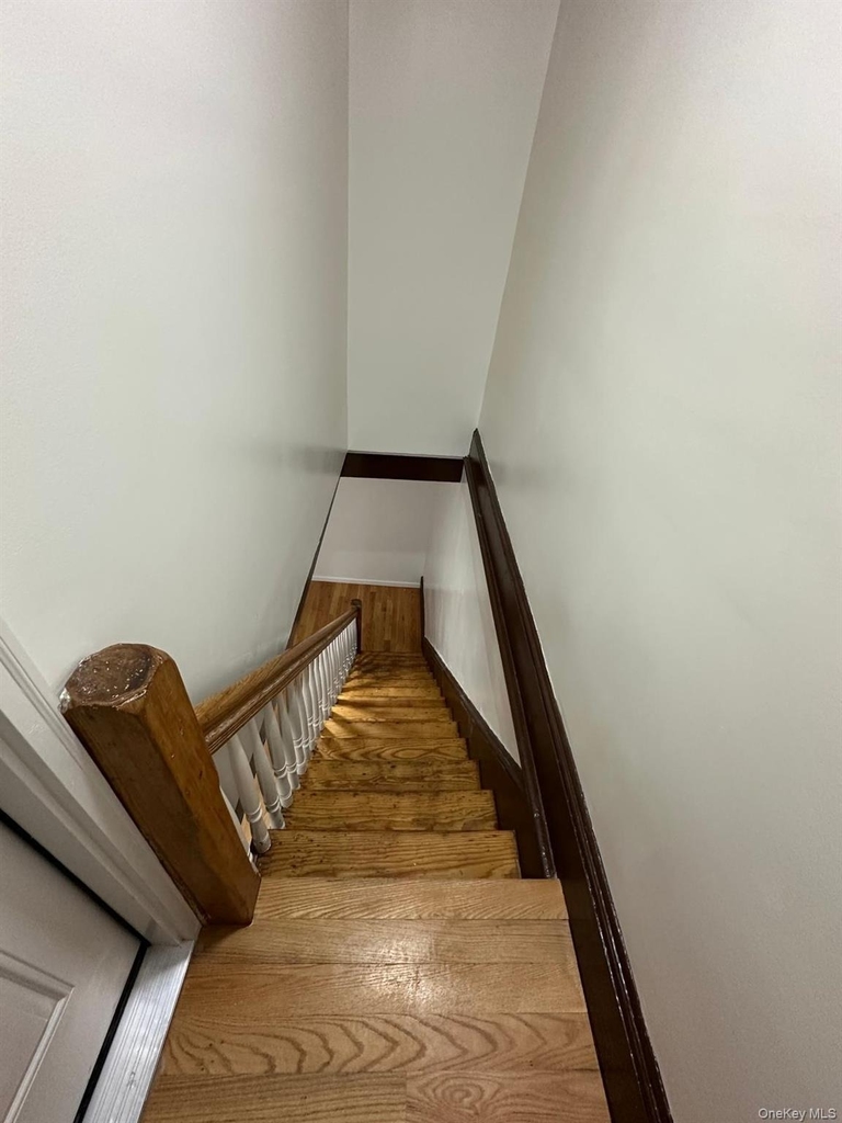 31 Benkard Avenue - Photo 8