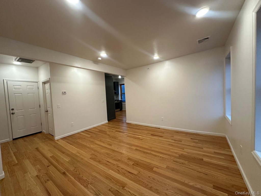 31 Benkard Avenue - Photo 9