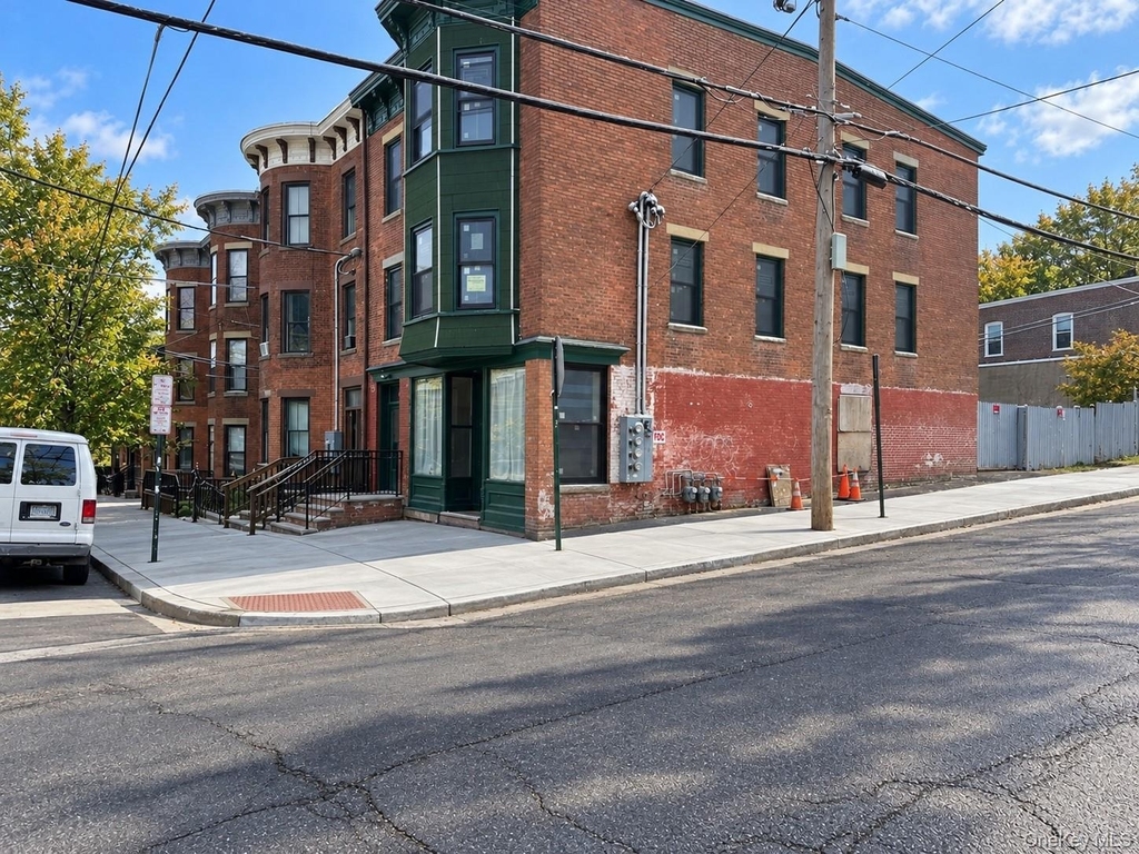 31 Benkard Avenue - Photo 26
