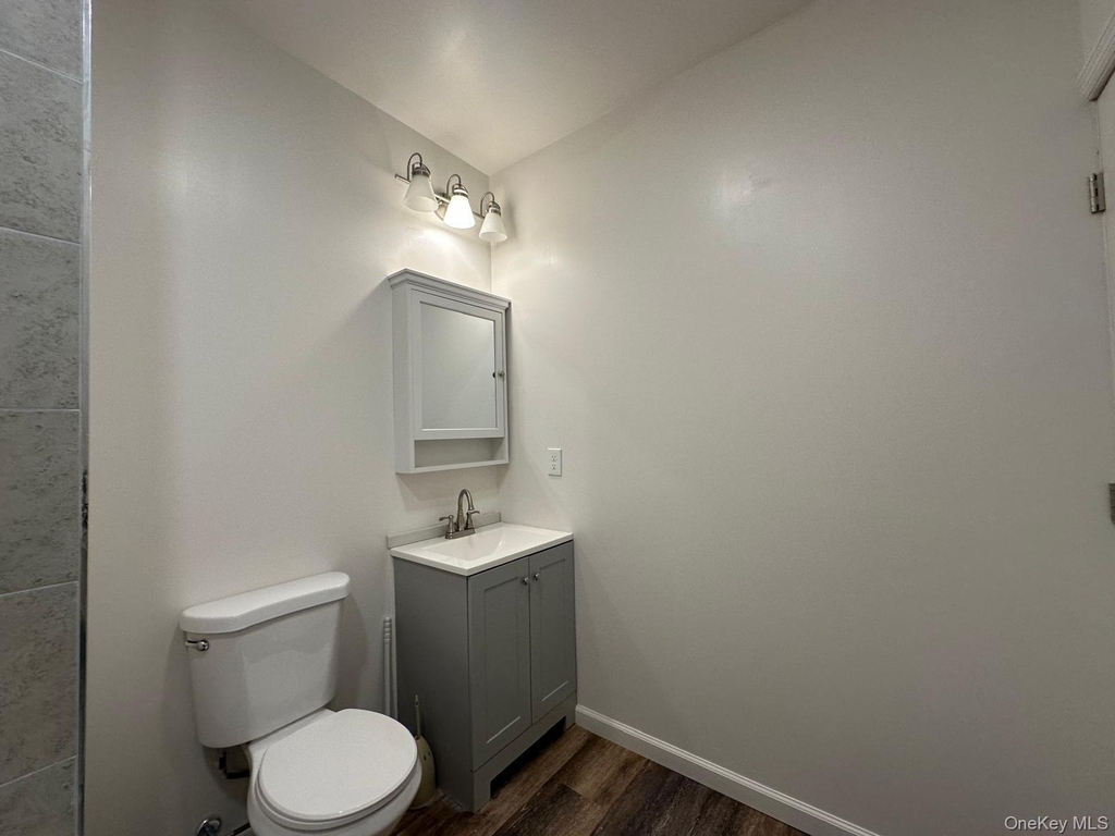 31 Benkard Avenue - Photo 12