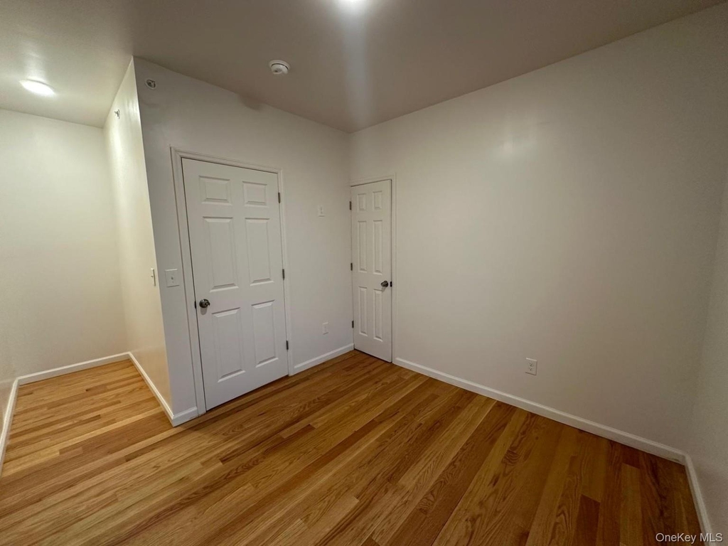 31 Benkard Avenue - Photo 22