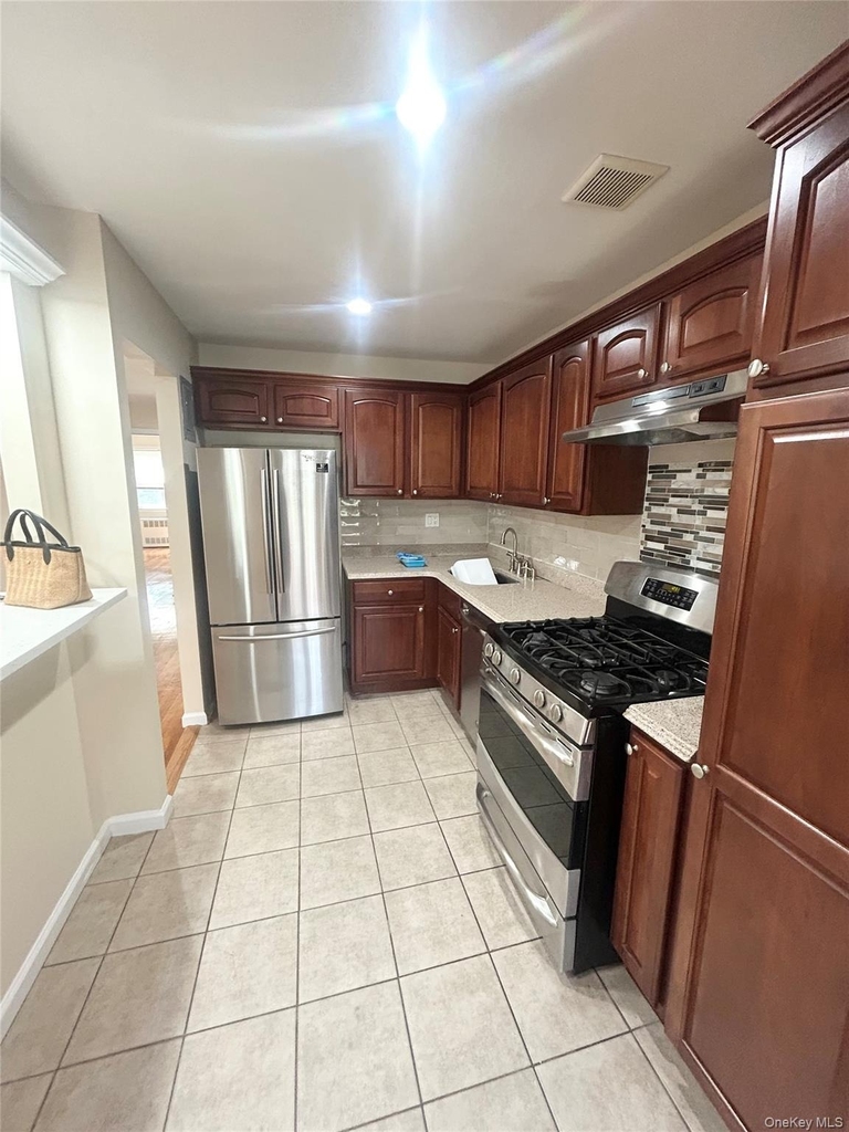 83-58 265th Street - Photo 4