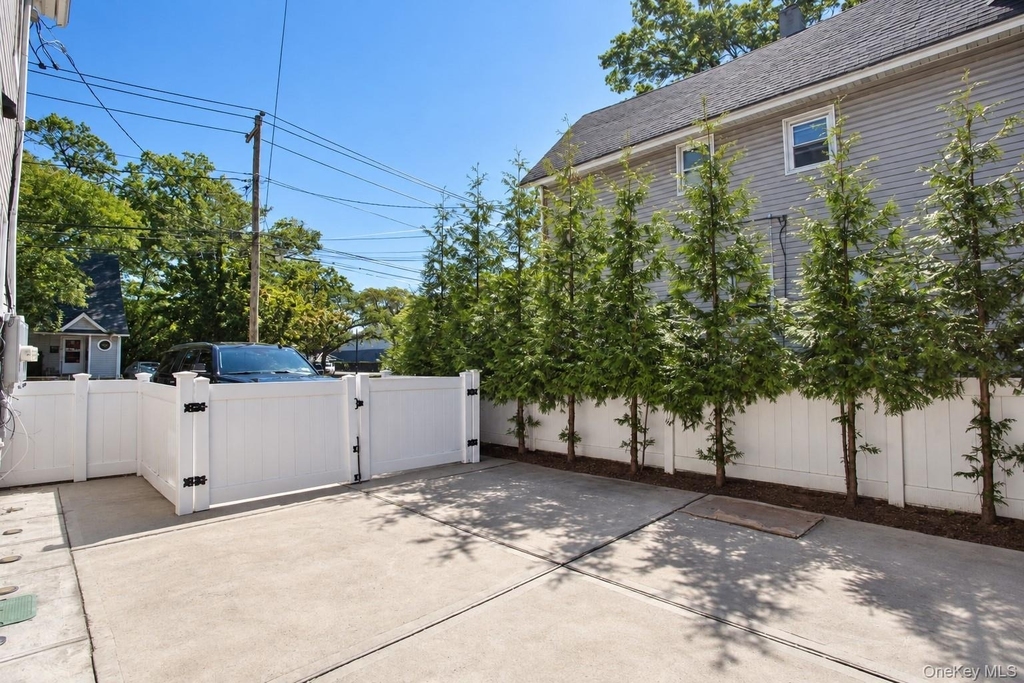 45 Lynbrook Avenue - Photo 19