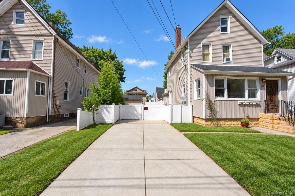 45 Lynbrook Avenue - Photo 2