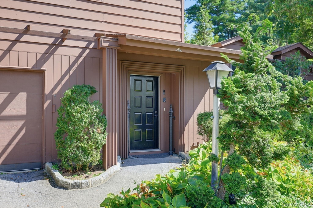 6 Lark Avenue - Photo 1