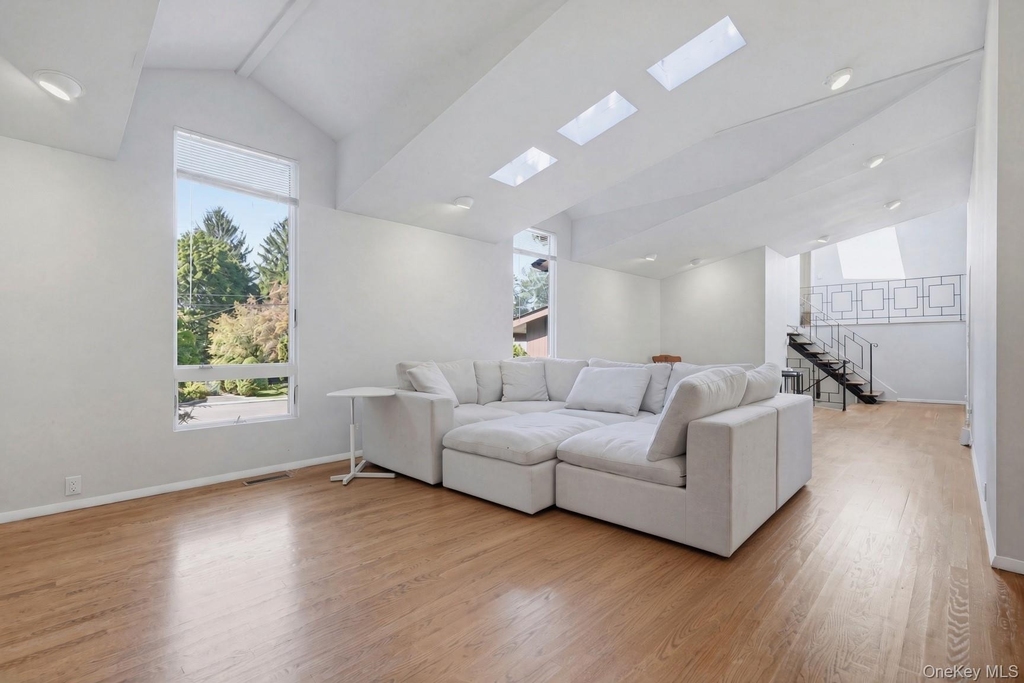 6 Lark Avenue - Photo 5