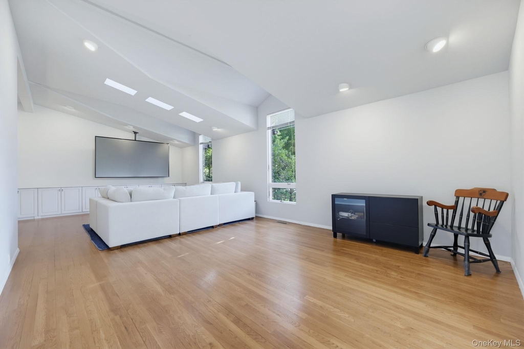6 Lark Avenue - Photo 6