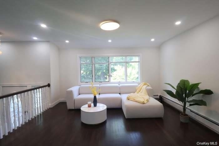 18 E Park Drive - Photo 0