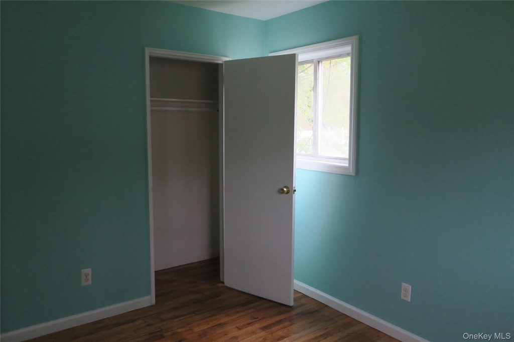 1703 Manatuck Boulevard - Photo 8