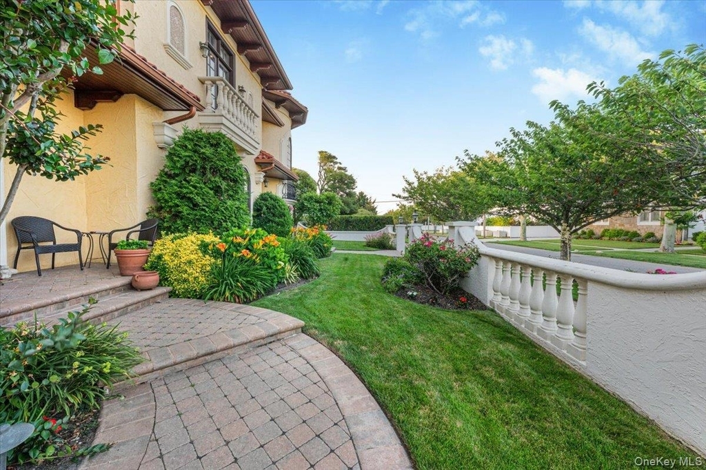 81 Montgomery Boulevard - Photo 38