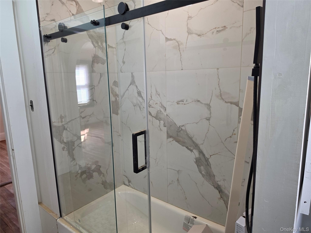 987 Wallace Avenue - Photo 8