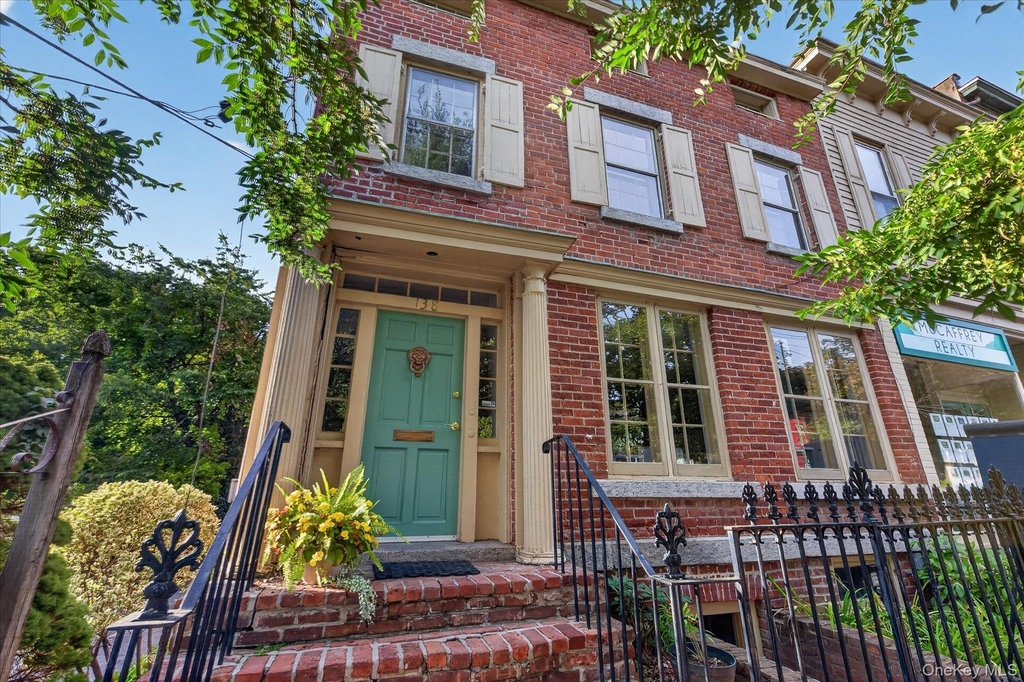 138 Main Street - Photo 1