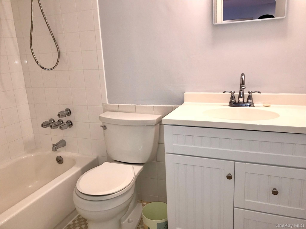 974 Skyline Drive - Photo 6