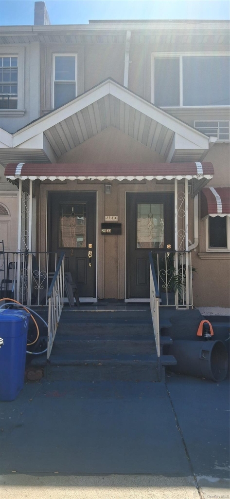 2933 Beach Channel Drive - Photo 0