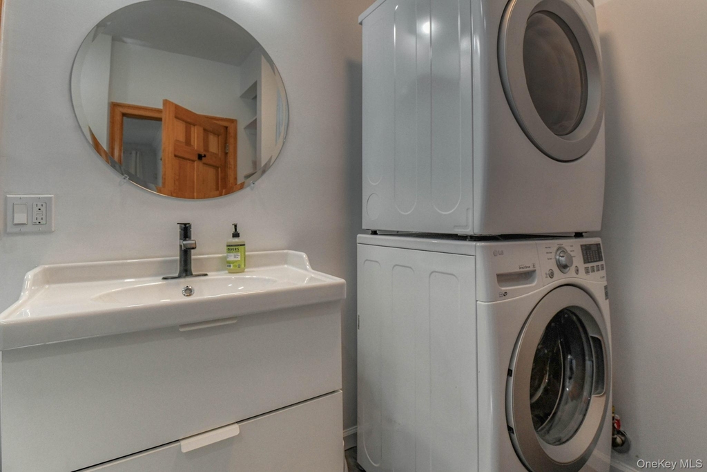 81 Nicoll Street - Photo 17