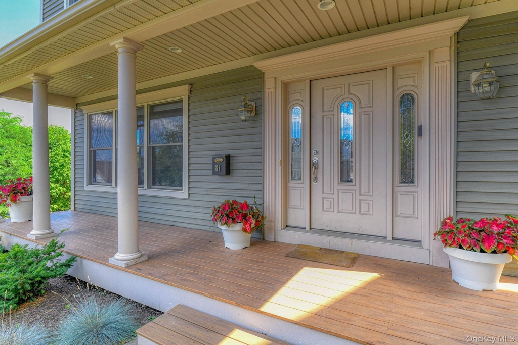 81 Nicoll Street - Photo 1