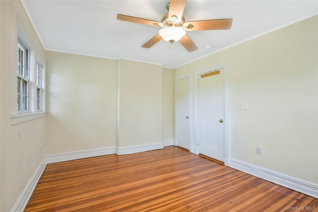 806 Pelhamdale Avenue - Photo 21