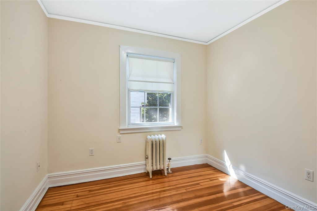 806 Pelhamdale Avenue - Photo 18