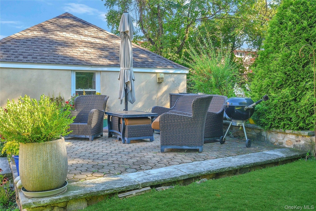 806 Pelhamdale Avenue - Photo 26