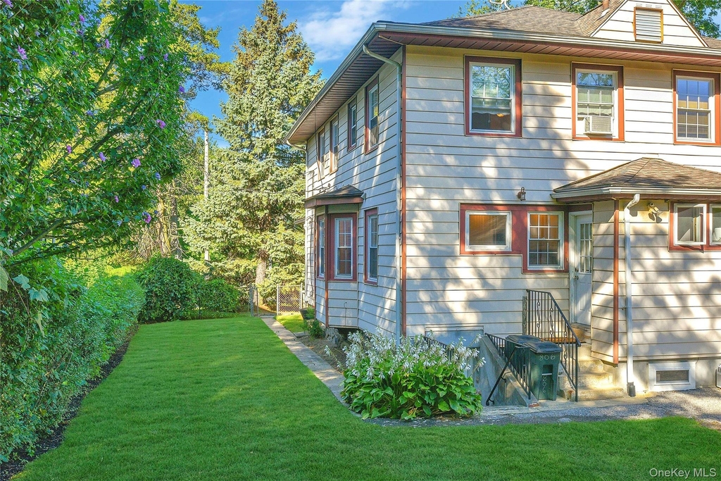 806 Pelhamdale Avenue - Photo 24