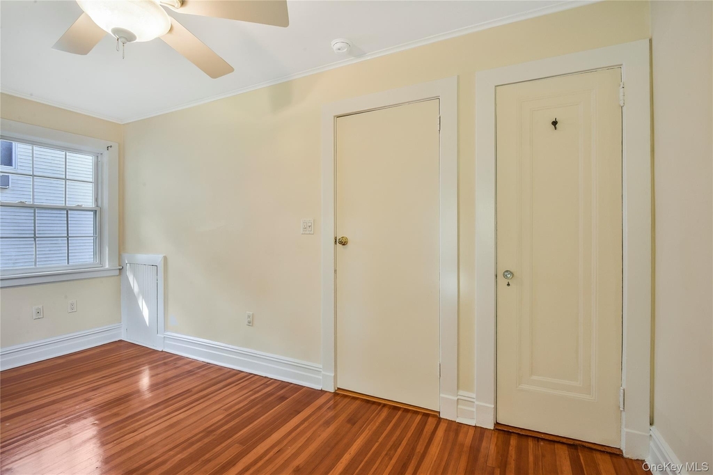 806 Pelhamdale Avenue - Photo 15