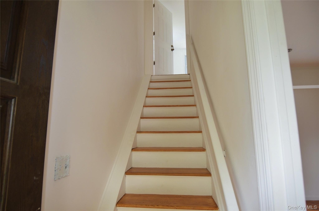 771 Maple Place - Photo 8