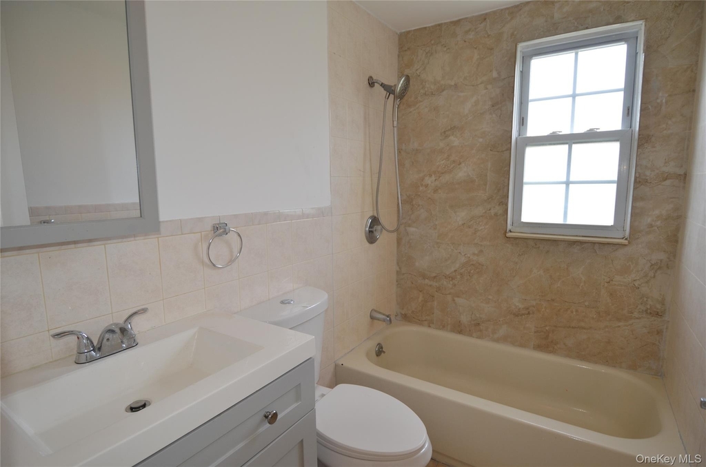 771 Maple Place - Photo 5