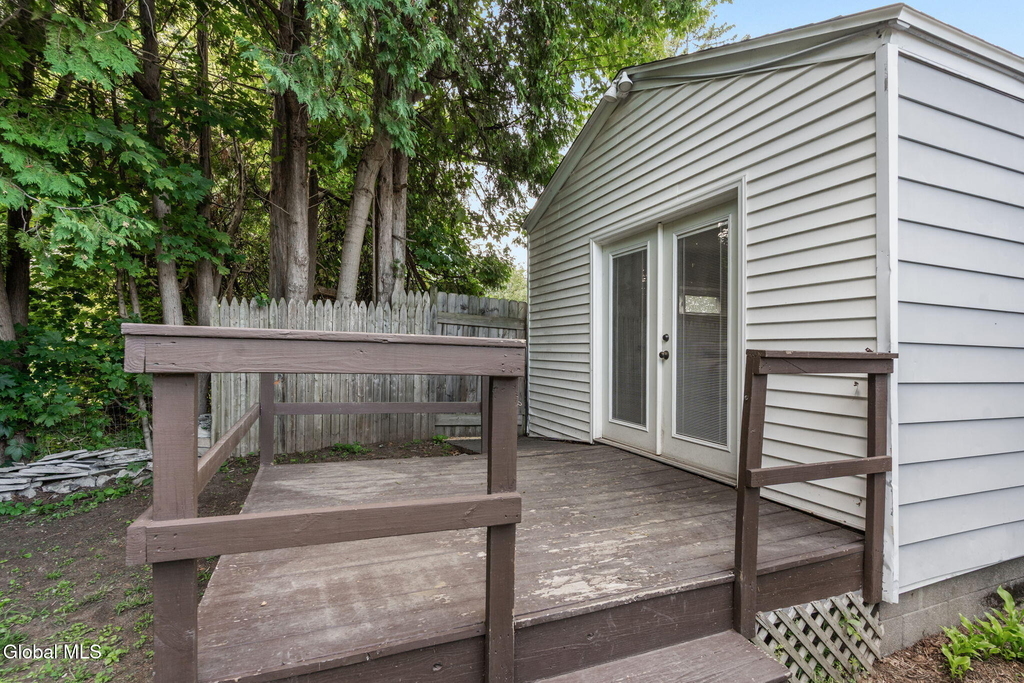 4 Congress Avenue - Photo 32