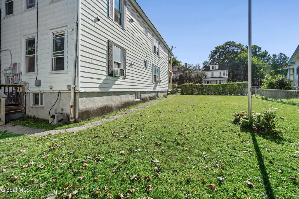 299 6th Avenue - Photo 26