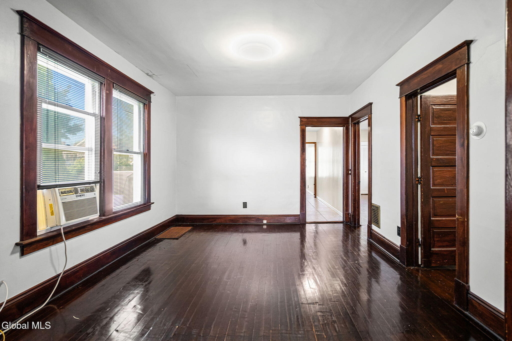 299 6th Avenue - Photo 6