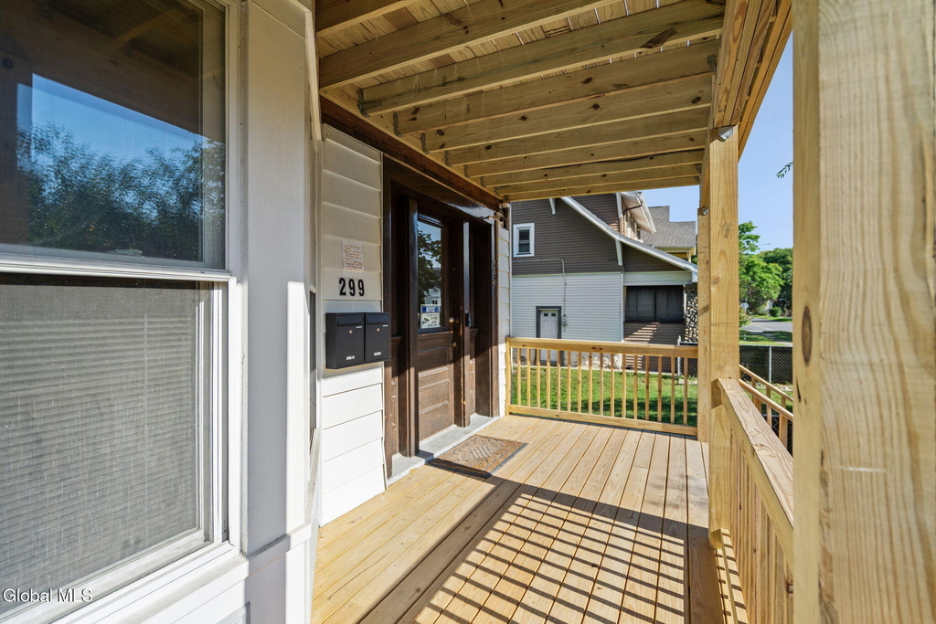 299 6th Avenue - Photo 2