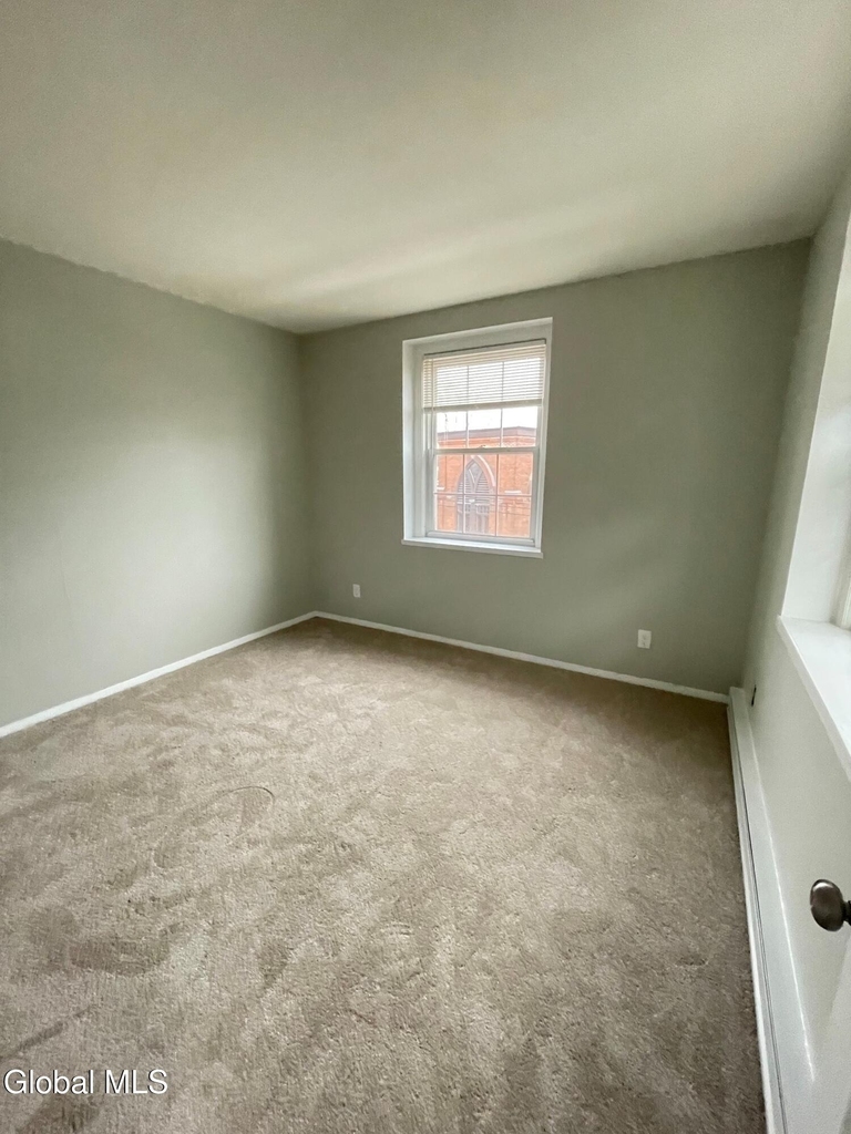 161 Regent Street - Photo 8
