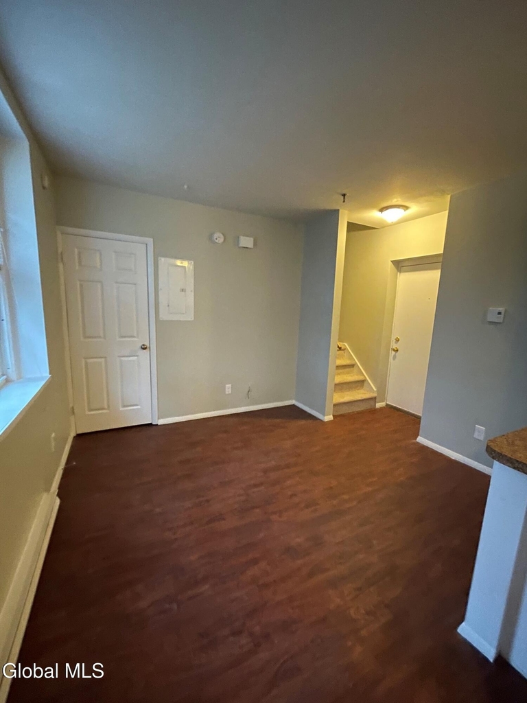 161 Regent Street - Photo 4