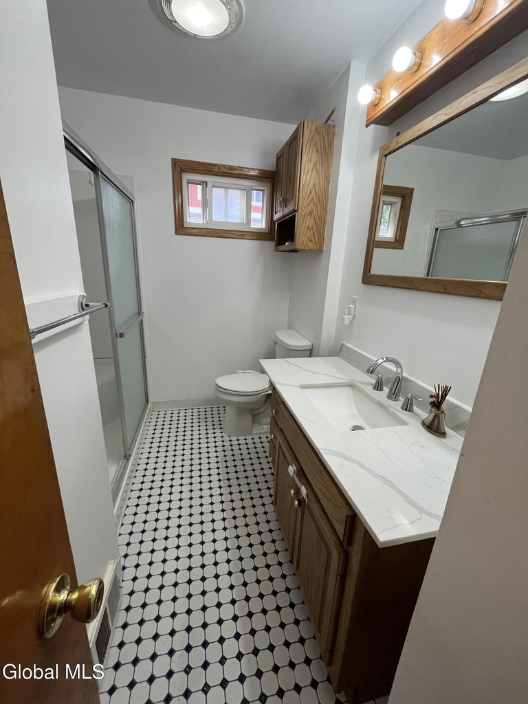 180 Marshall Avenue - Photo 19