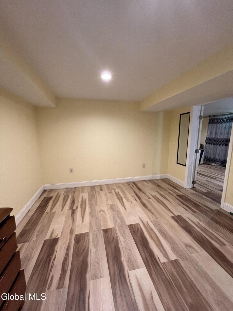 180 Marshall Avenue - Photo 25