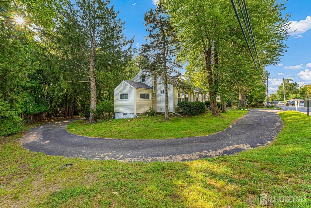 148 Helmetta Road - Photo 2