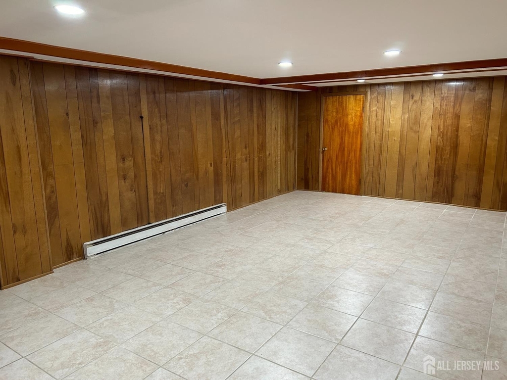 1471 Thomas Avenue - Photo 11