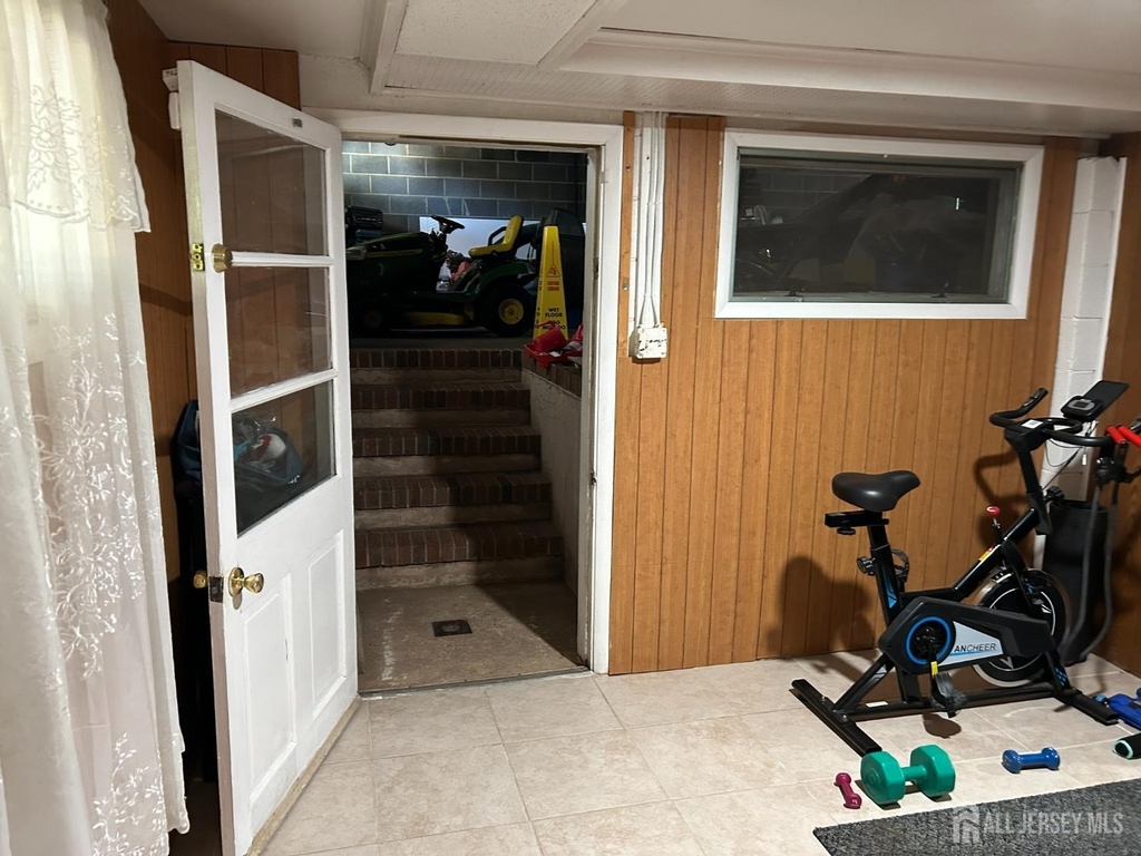 1471 Thomas Avenue - Photo 17