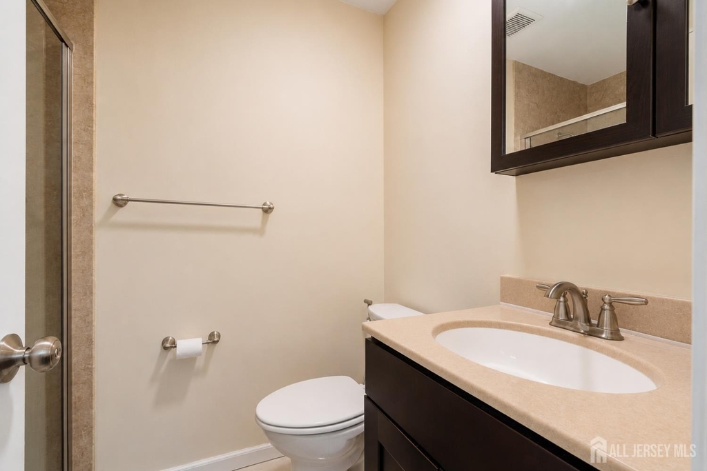 201 Edison Glen Terrace - Photo 17